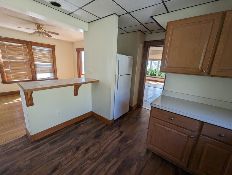 Building Photo - 131 Lexington Ave