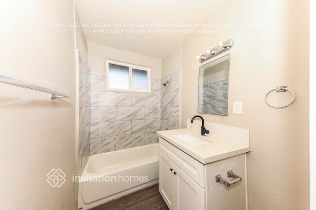 Building Photo - 321 W Hacienda Dr