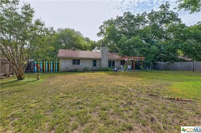 Building Photo - 13218 Villa Park Dr