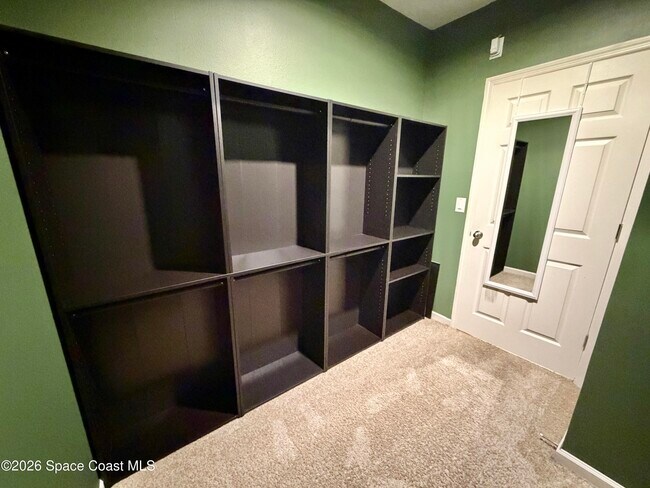 Building Photo - 388 Coyote Dr