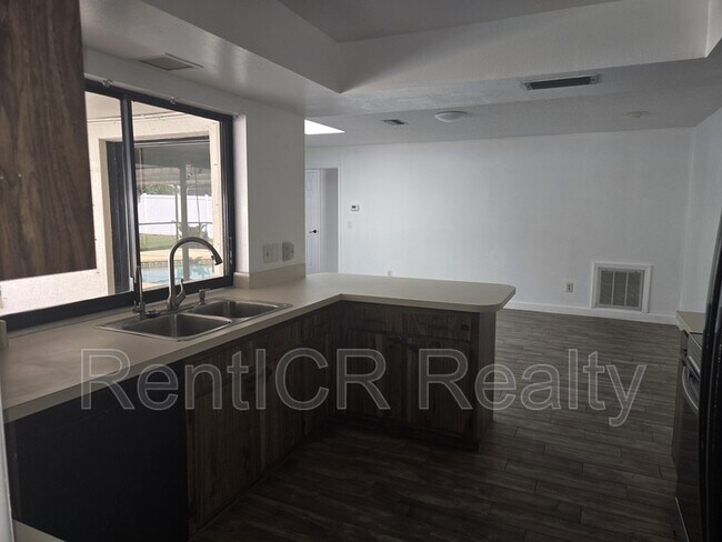 Building Photo - 1530 Fife Ct