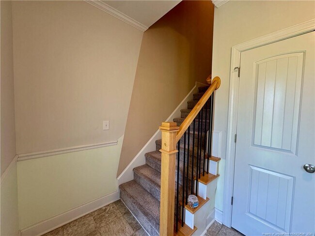 Building Photo - 20 Yelverton Ct