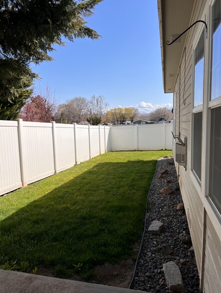 Fenced Backyard - 8202 Westbrook Ave