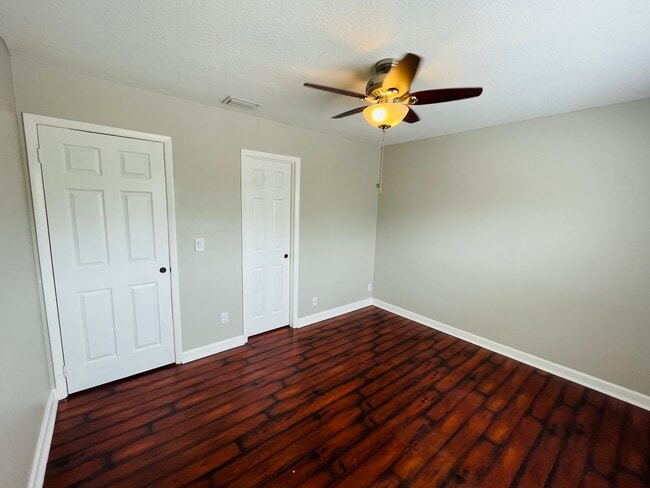 Building Photo - 606 Casa Park L Ct