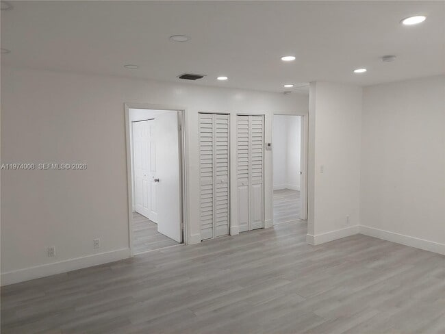 Building Photo - 2319 Johnson St