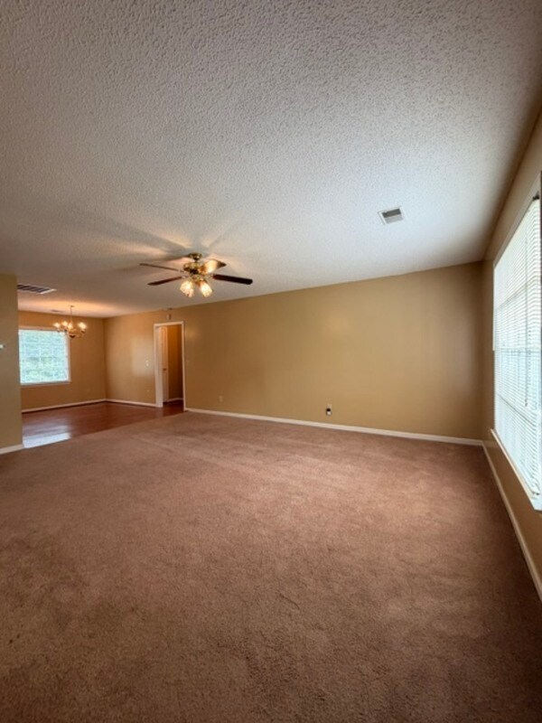 Building Photo - 101 Riverwalk Wy