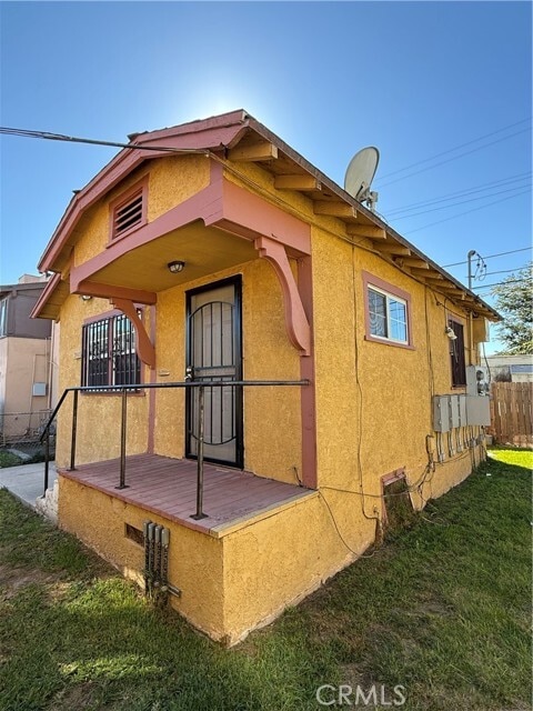 Building Photo - 5425 2nd Ave