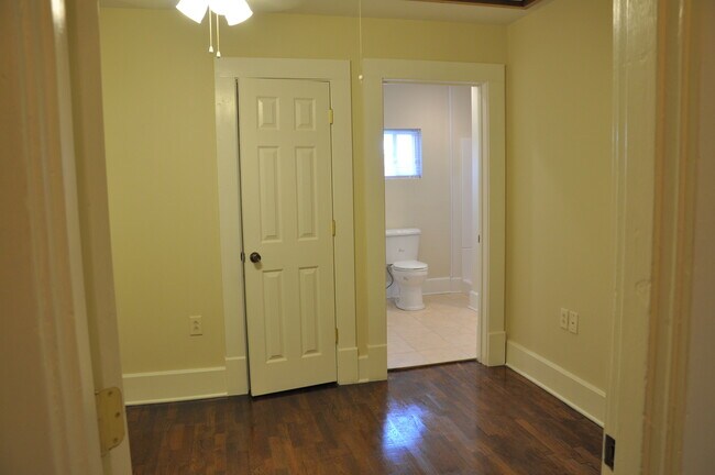 Building Photo - Walk to Campus - Pre-Leasing Now for the F...