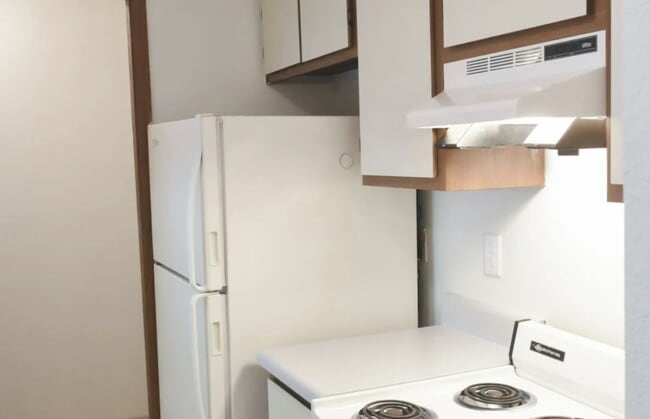 Building Photo - 839 S Clinton St