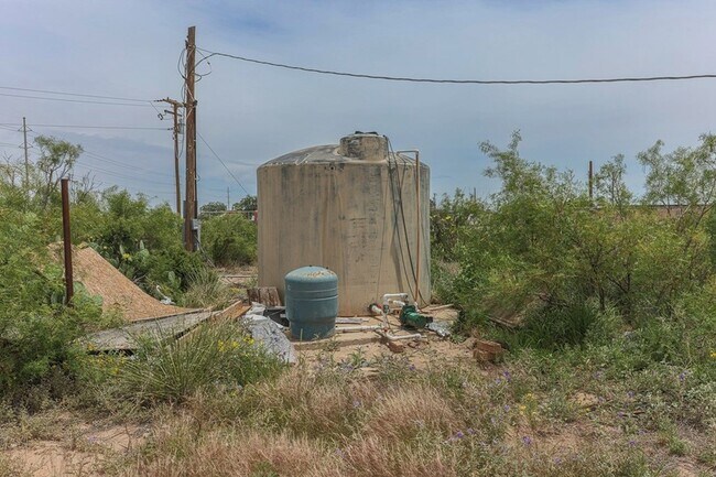Building Photo - 12662 W 61st St