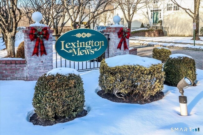 Building Photo - 2004 Eaton Ct