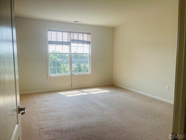 Building Photo - 2034 Edward Stec Blvd