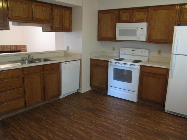 Building Photo - RHICK