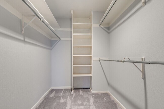 Building Photo - 2-BEDROOM, 2-BATHROOM CONDOMINIUM AT FARMINGTON COMMONS