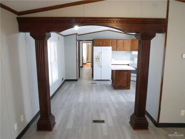 Building Photo - 36 Oliva St