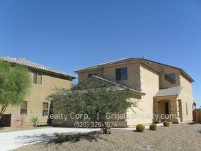 Building Photo - 4 Bedroom, 3 Bath Two-Story Home in Los Ar...