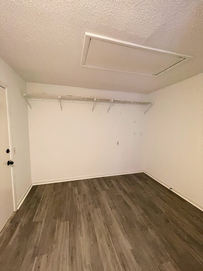 Building Photo - 1501 Westview Dr NW