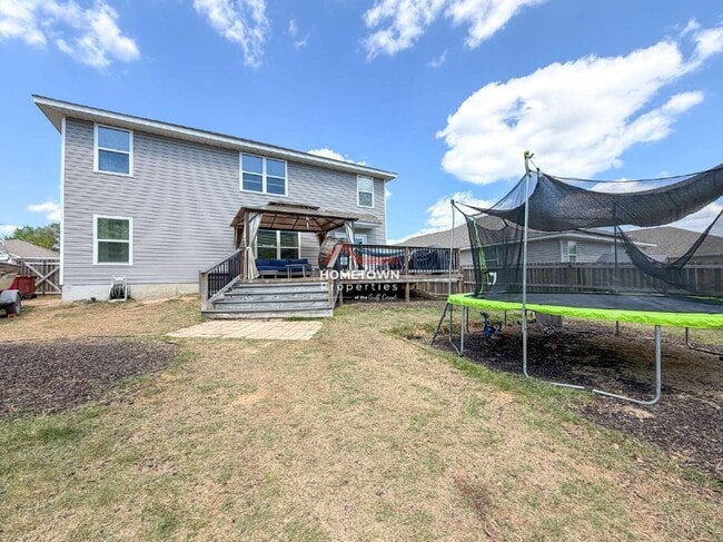 Building Photo - 5469 Merlin