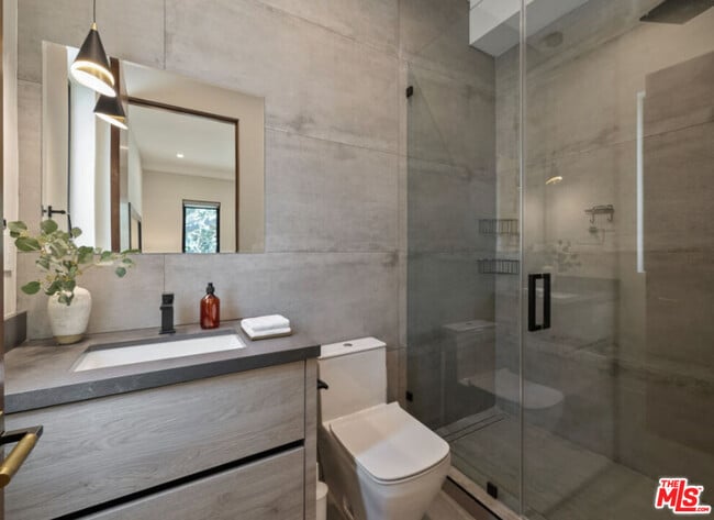 Building Photo - 4299 Elmer Ave