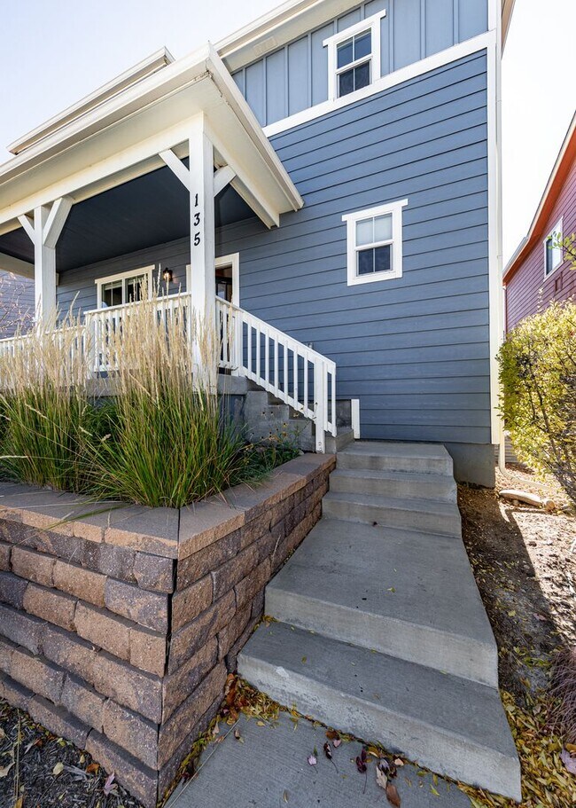 Building Photo - Westside home in Desirable Gold Hill Mesa ...