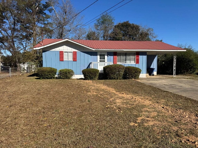 Building Photo - 120 Woodland Dr