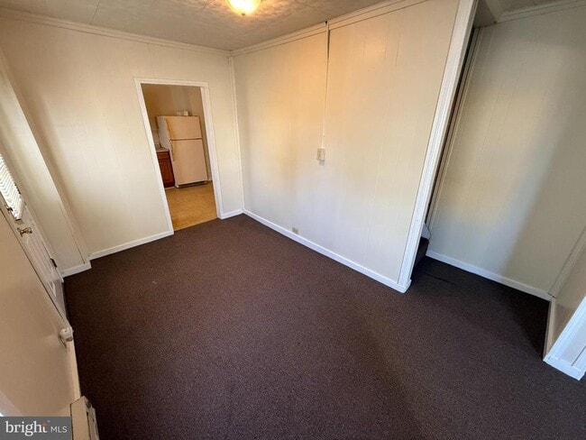 Building Photo - 204 E Portland St