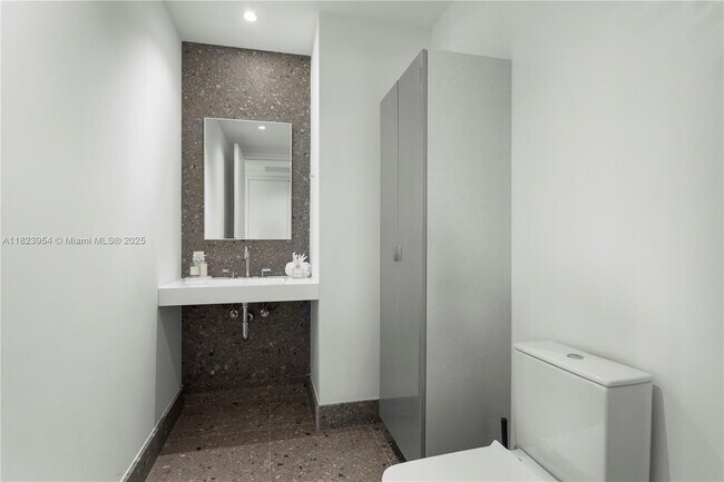 Building Photo - 8701 Collins Ave