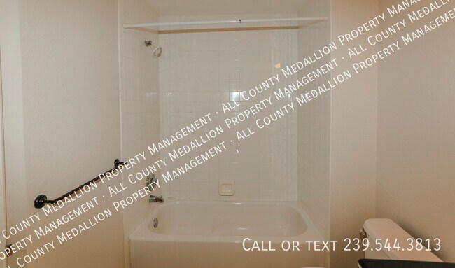 Building Photo - 4670 St Croix Ln