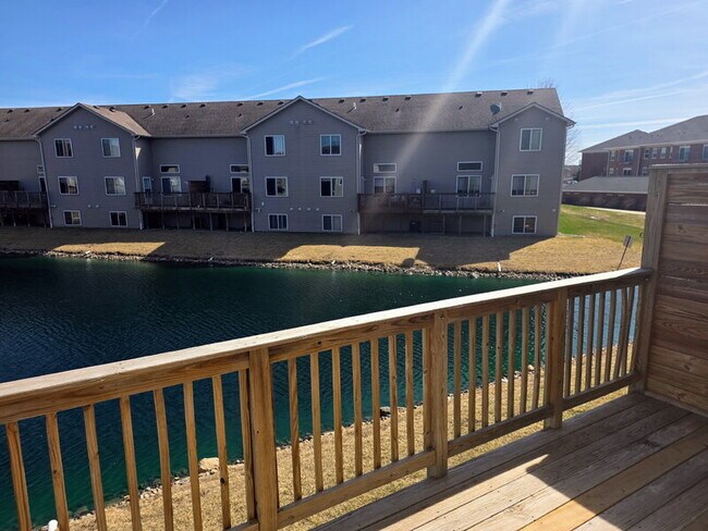 Building Photo - 2215 NW Bayberry Ln