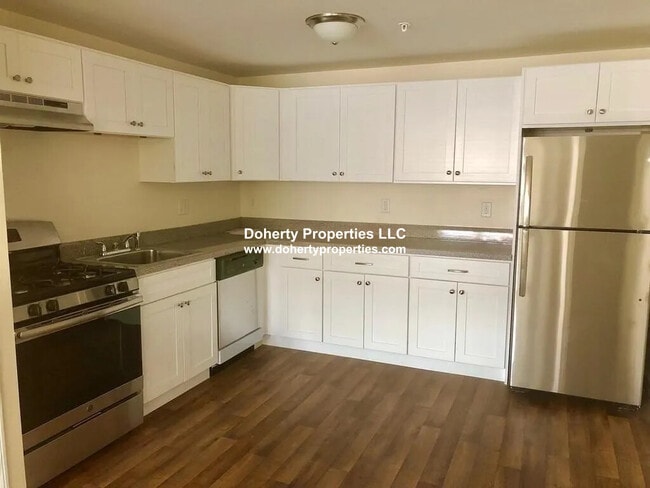 Building Photo - 361 Hildreth St