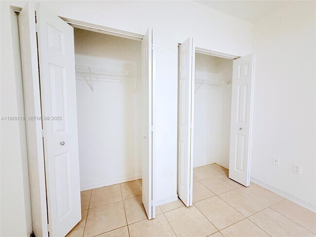 Building Photo - 308 Belmont Ln