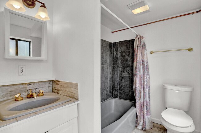 Building Photo - 15478 US-24