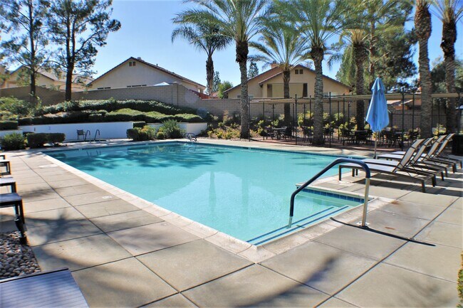 Building Photo - 14752 Eaglehead Mountain Dr