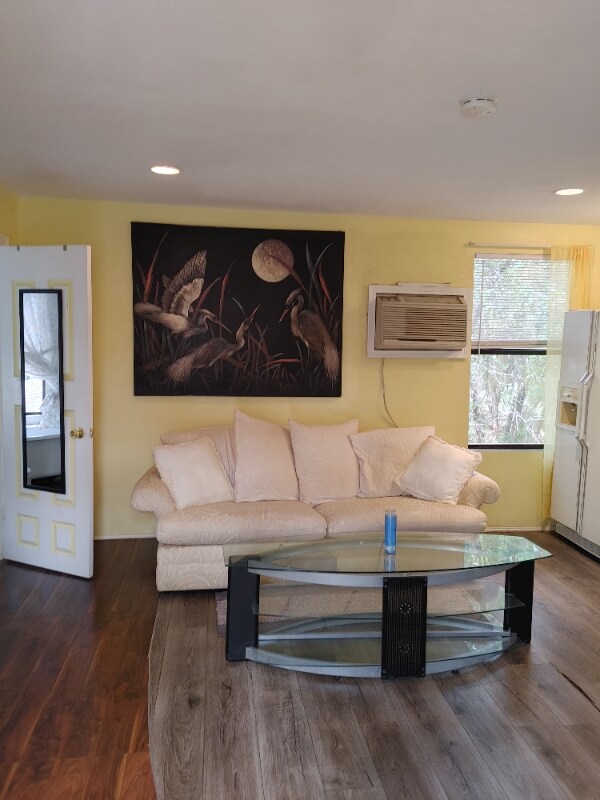 Building Photo - 7657 N Caesar Point