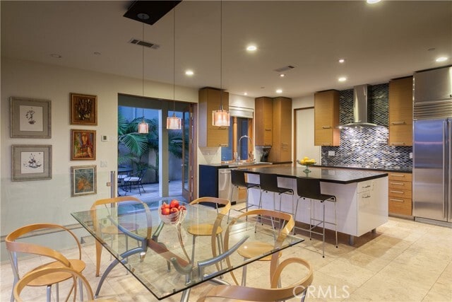 Building Photo - 19631 Crestknoll Dr