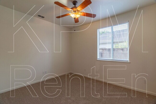 Building Photo - 3807 Spring Meadow Ln