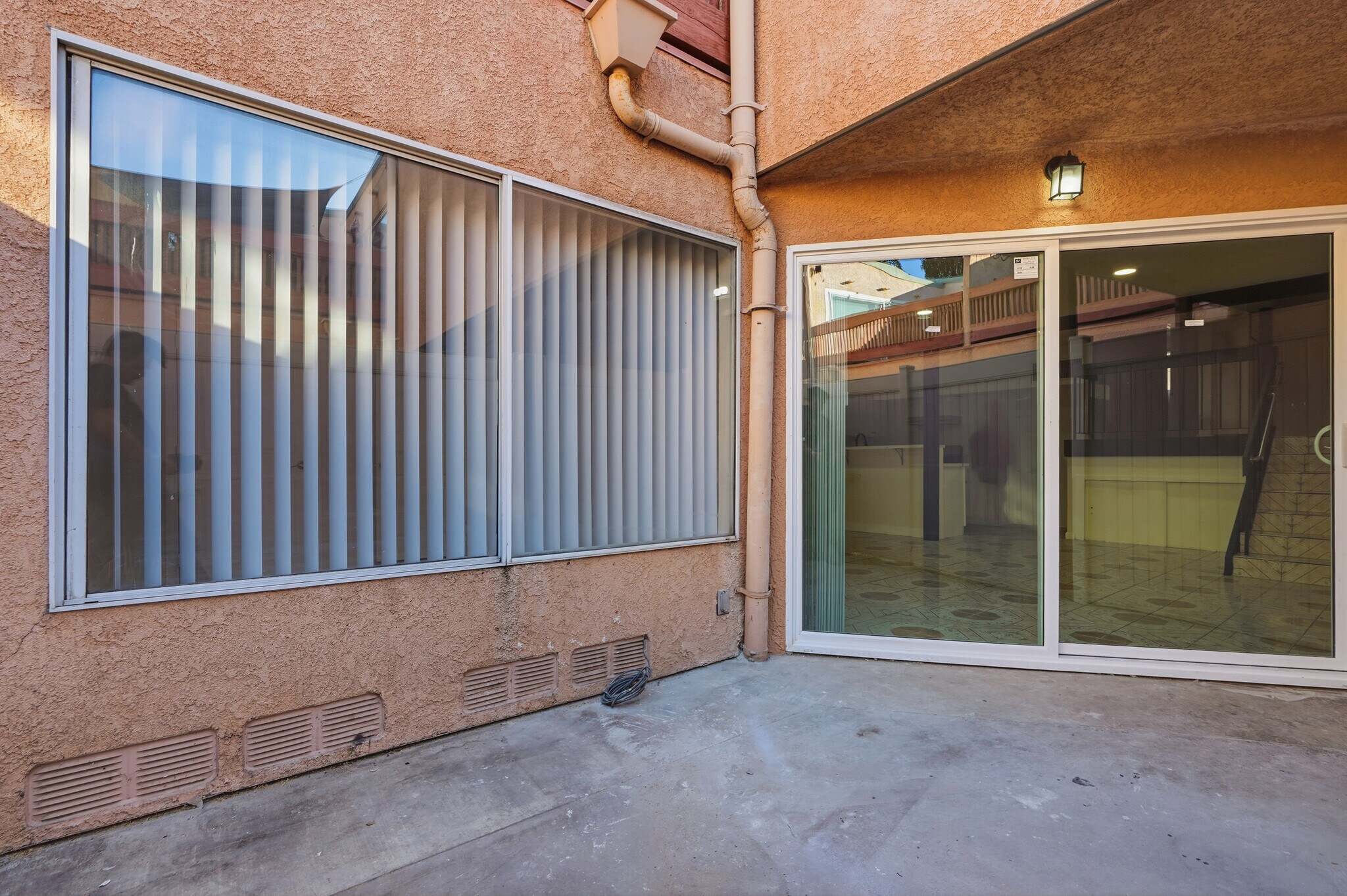 Building Photo - 7924 Woodman Ave