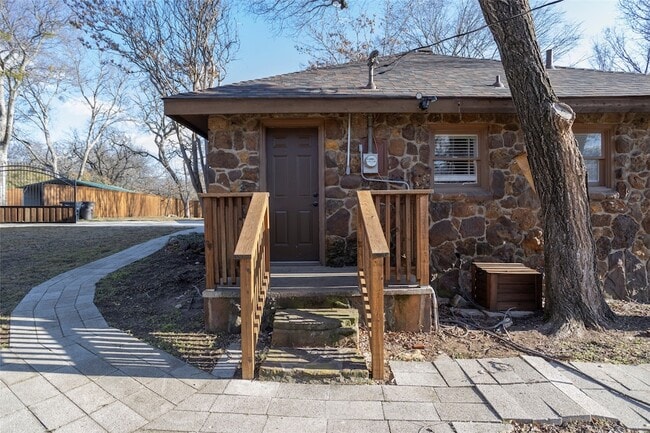 Building Photo - 4875 E Williams Spring Rd