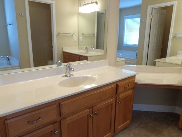 Building Photo - 5000 Idaho Dr