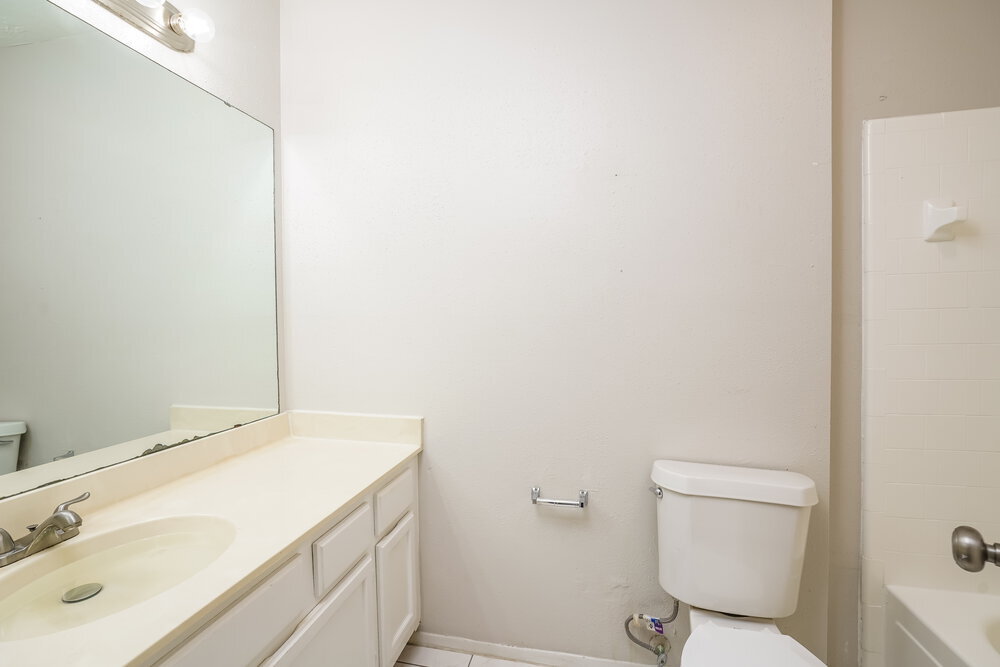 Building Photo - 9506 Lost Eagle Dr