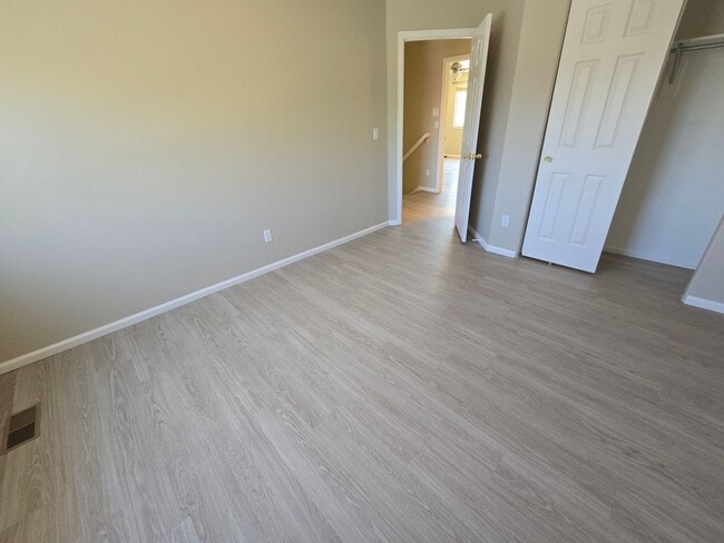 Building Photo - Beautiful and Fresh Updated Four Bedroom Home on a Corner Lot in Rock Creek!