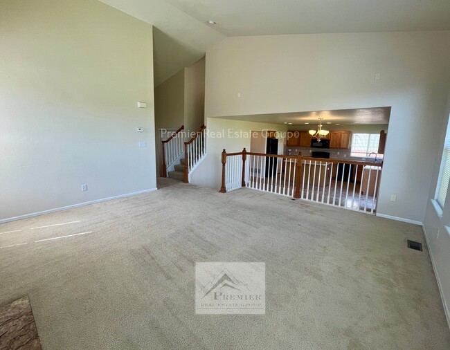 Building Photo - 7670 Manston Dr