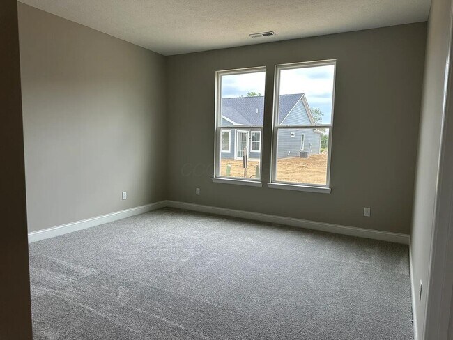 Building Photo - 1254 Fairstone Dr
