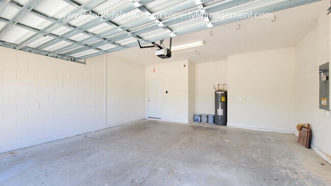 Building Photo - PET FRIENDLY LAKEWOOD RANCH 4 BED/2 BATH H...