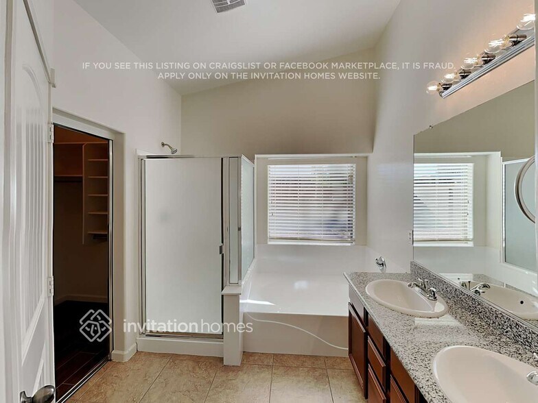 Building Photo - 34382 N Richardson Dr