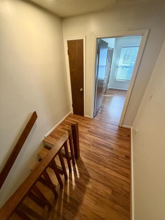 Building Photo - 99 Falcon Crest Dr