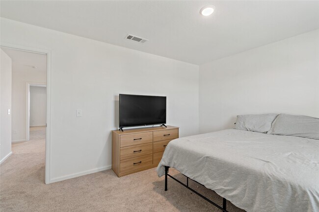 Building Photo - 21568 Rolling Streams Dr