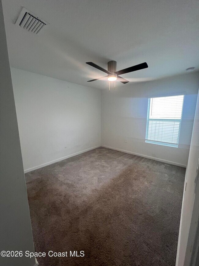 Building Photo - 1668 Colebrook Cir SW