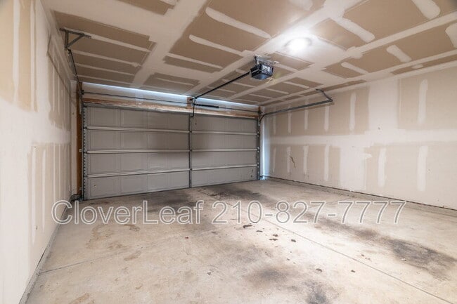 Building Photo - 22142 Pivot Point