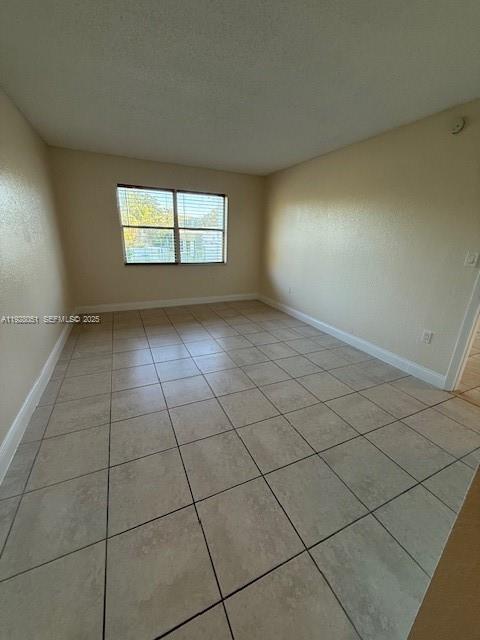 Building Photo - 4235 N University Dr